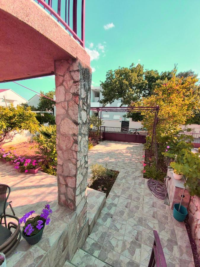Apartman Arija-Pino Водице Екстериор снимка