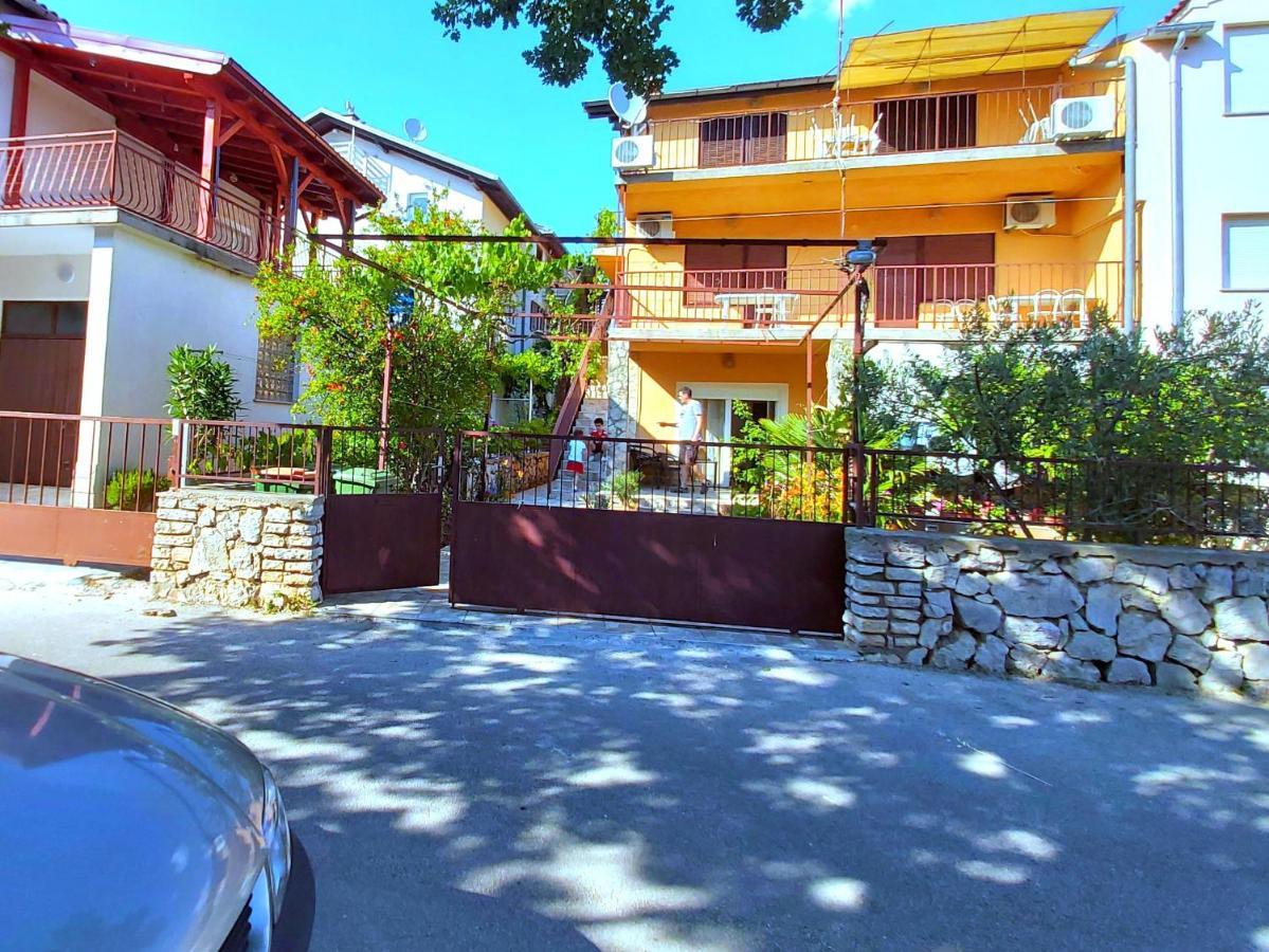 Apartman Arija-Pino Водице Екстериор снимка