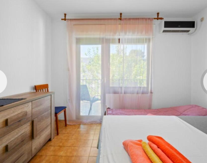 Apartman Arija-Pino Водице Екстериор снимка