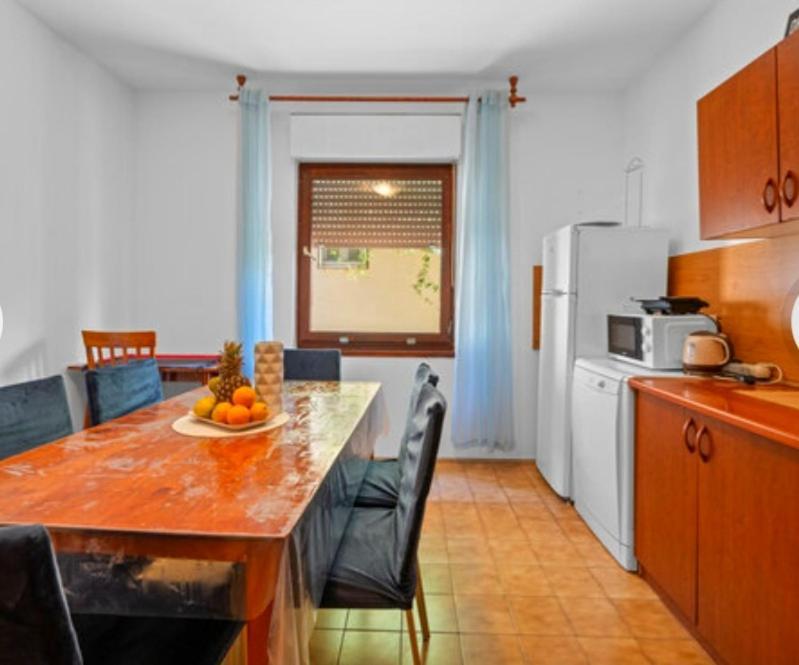 Apartman Arija-Pino Водице Екстериор снимка